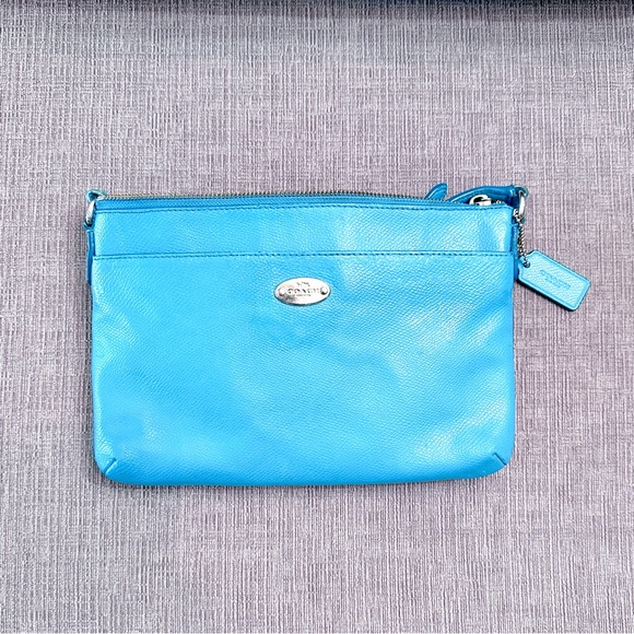 Coach Handbags - Coach Sky Blue Leather Crossbody Clutch/pouch/purse/bag